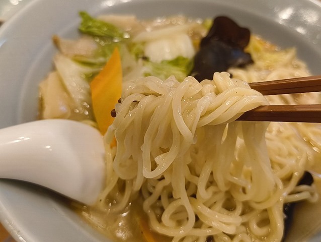 タンメンを手繰る