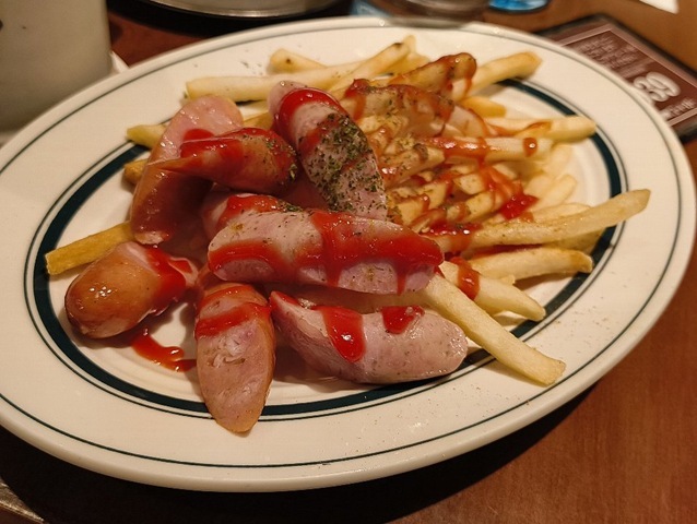 ドイツのB級グルメ カリーヴルスト