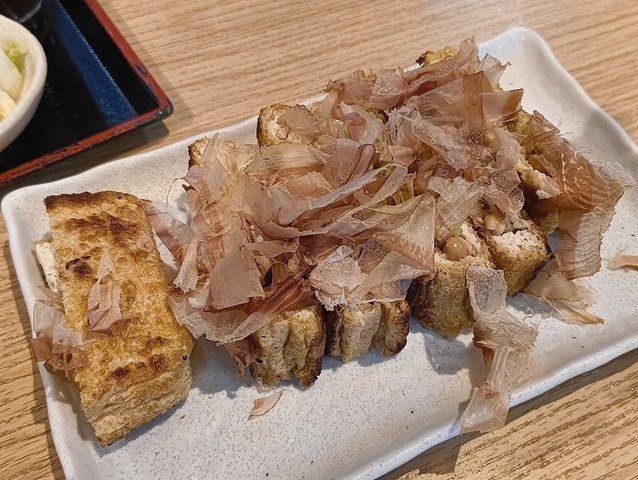 栃尾のジャンボ油揚げ（納豆）
