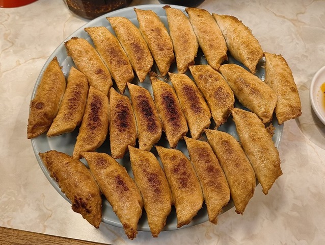 王さまの餃子4人前