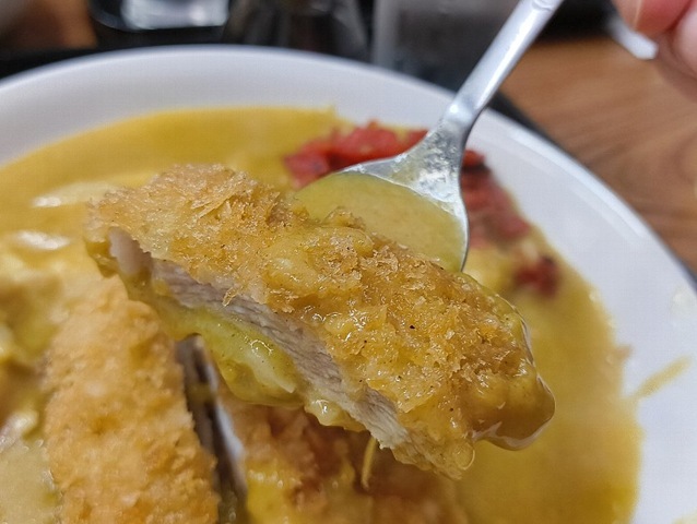 カツも食べる