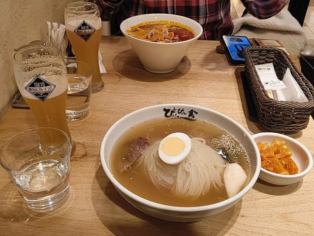 隅田川ブルーイング 香るヴァイツェンと盛岡冷麺（大盛）とユッケジャン辛温麺