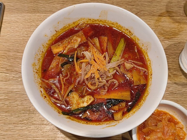 ユッケジャン辛温麺