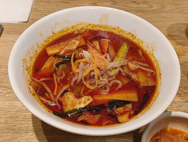 ユッケジャン辛温麺
