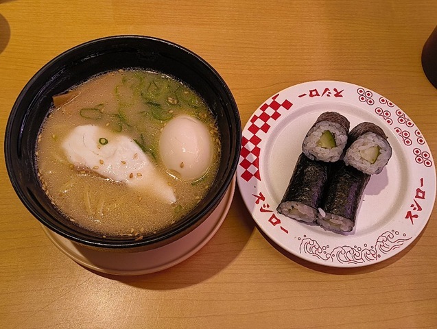 スシロー 鯛白湯ラーメン煮玉子付ときゅうり巻
