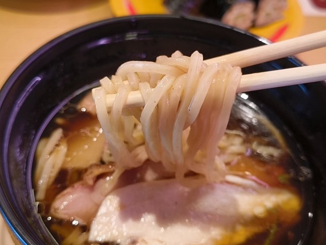 ラーメンを手繰るのだよ