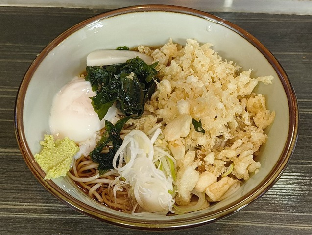 冷したぬきそば＋温泉たまご