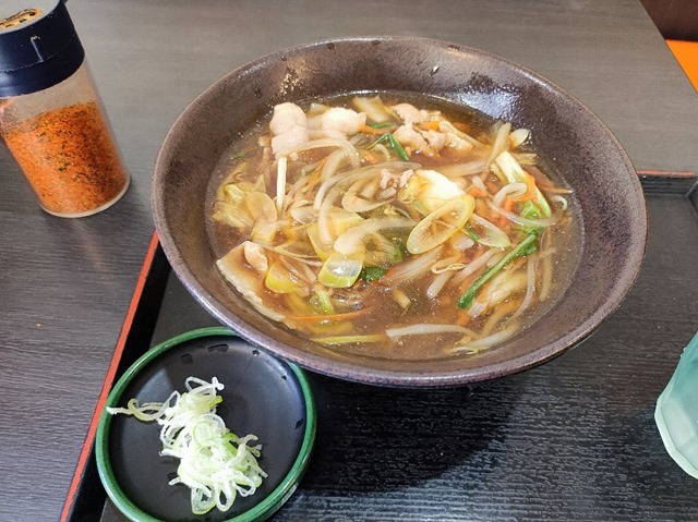 肉野菜あんかけそば