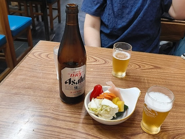 ビールとおしんこ