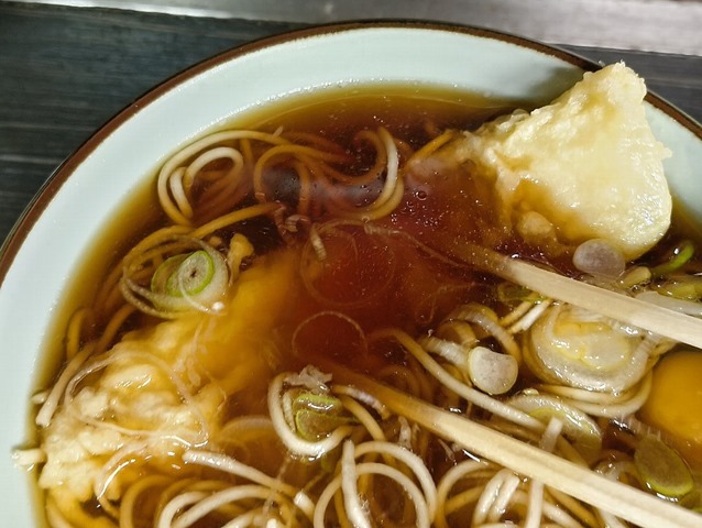 ズブズブとイカ天を汁に沈めるのだ