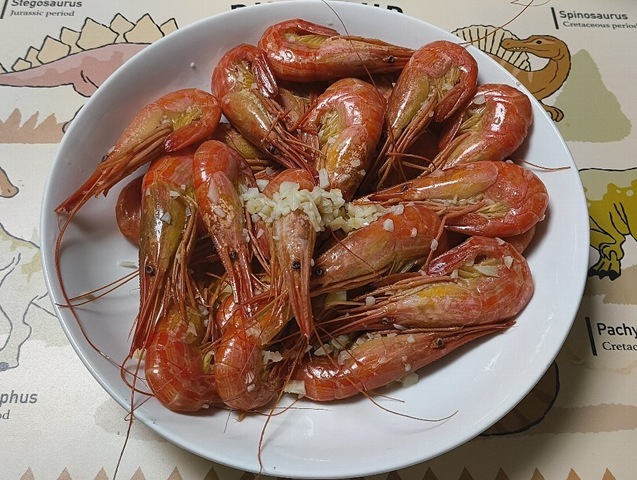 北海シマエビのペペロンチーノ風炒め