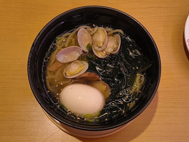 スシロー 貝塩ラーメン煮玉子付