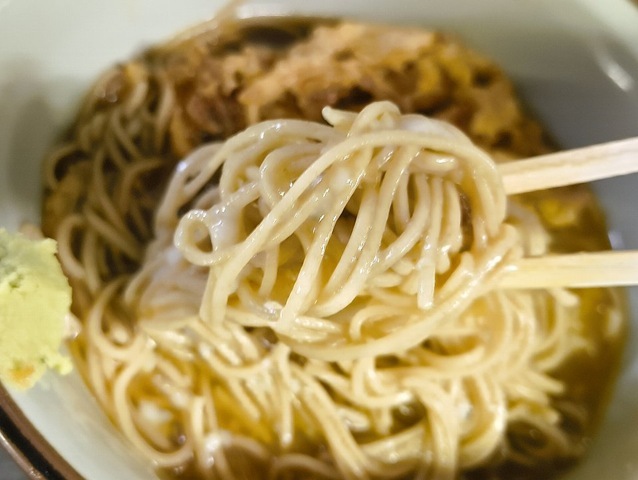 たまごと蕎麦が一緒になってこれがうまいのだよ（笑）