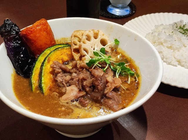  牛スジのスープカレー