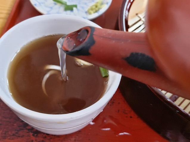 蕎麦をいただく