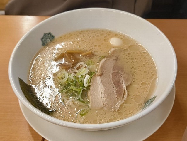 濃厚 豚骨醤油ラーメン