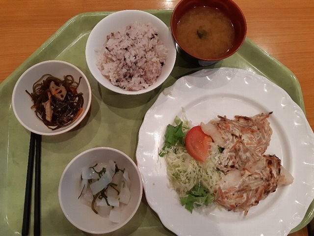 白身魚の牛蒡サラダ焼き定食