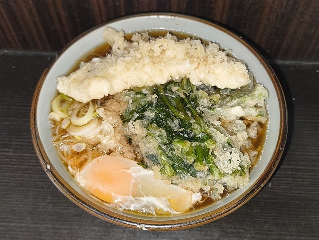 イカ天そば＋生たまご＋春菊天
