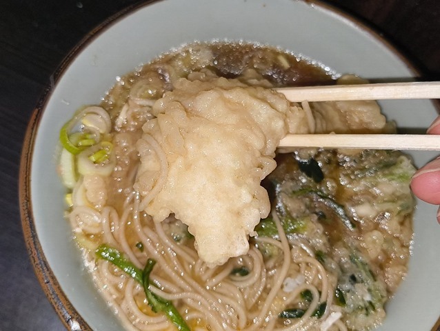 イカ天を食べる