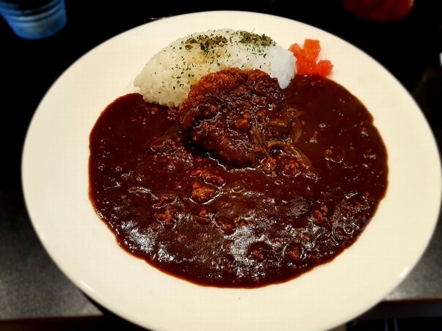 メンチカツカレー