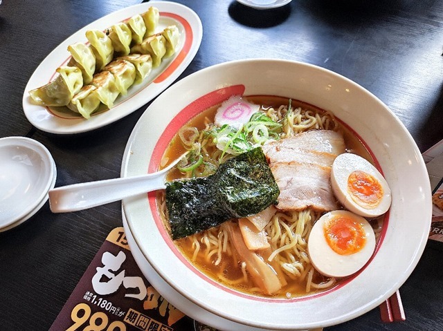 減塩中華そば（大盛）＋「味玉」とロカボ麺とＷベシタブル餃子