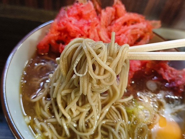 蕎麦を手繰る