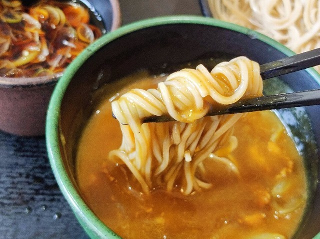 蕎麦＋カレーを手繰る