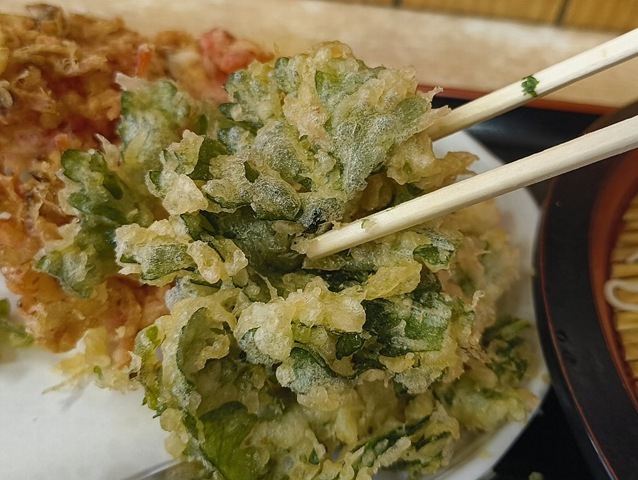 春菊天を食べる