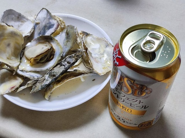 藻琴湖の牡蠣とビール