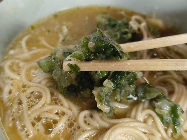 春菊天を食べる