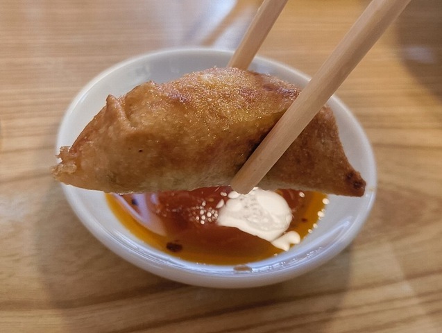 王さまの餃子の餃子を食べる