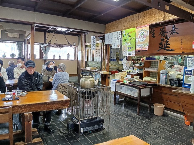 いしむしろ店内