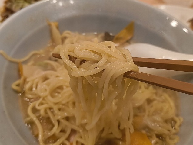 タンメンを食べる