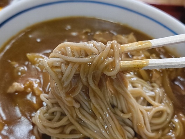 蕎麦を手繰る