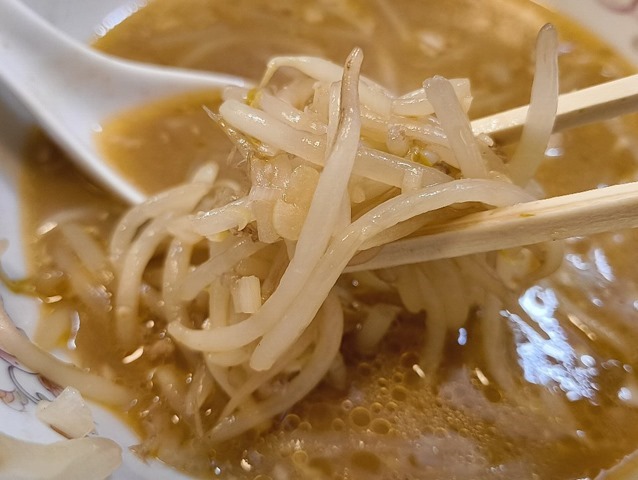 もやしを食べるのだ