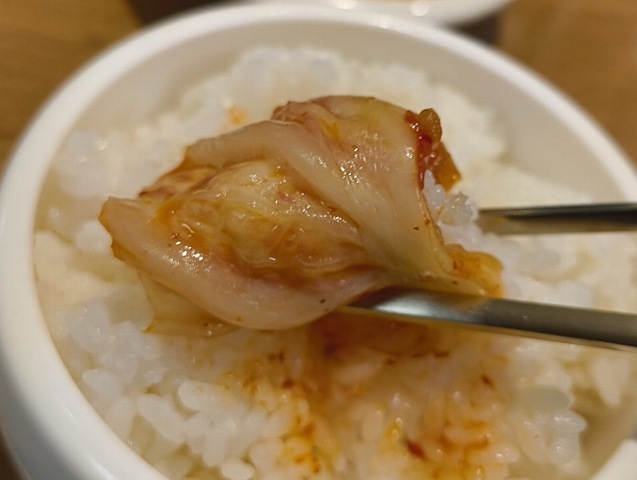 白菜キムチでご飯を巻くのだ