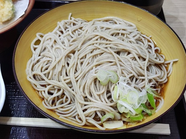 蕎麦（ぶっかけ）