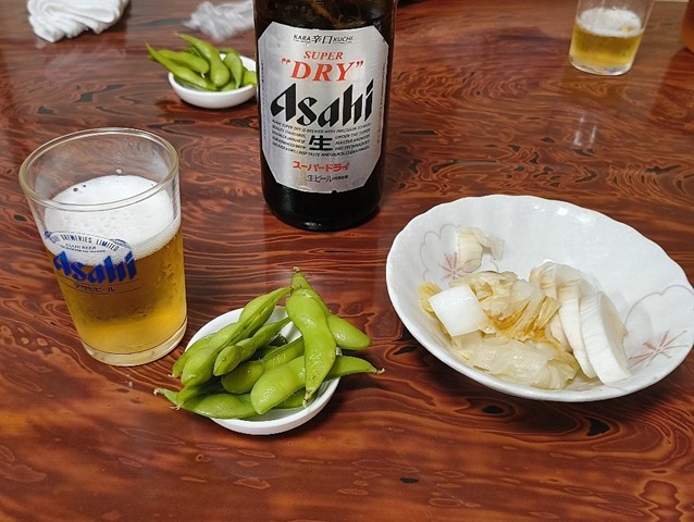 お新香とビールと枝豆