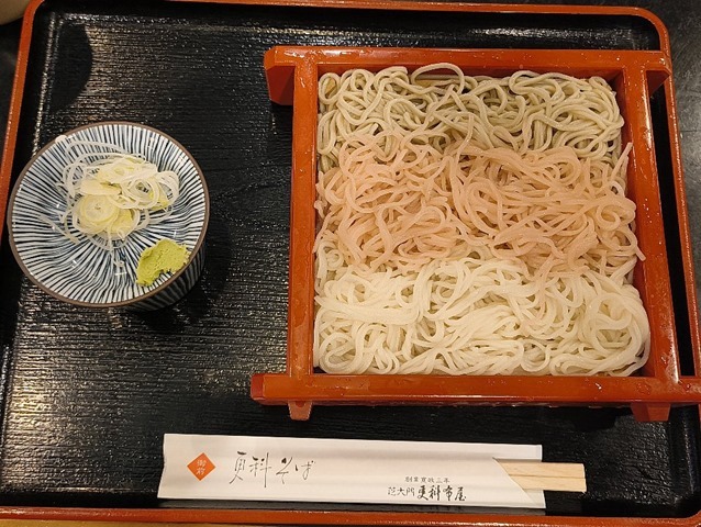 三色そば