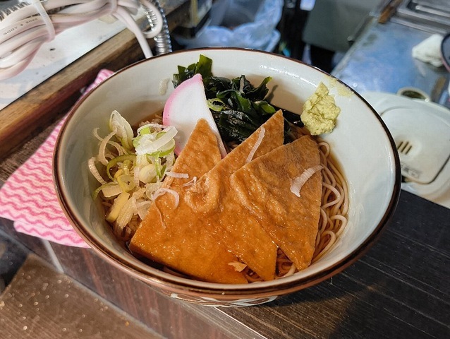 冷しきつねそば