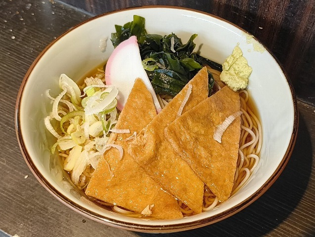 冷しきつねそば