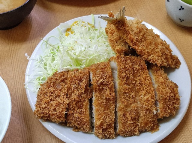 ロースカツ（大）＋鯵フライ