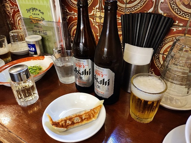 結局ビールを2本たのんでしまったのだ（笑）