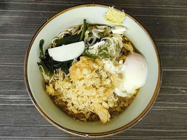冷したぬきそば＋温泉たまご