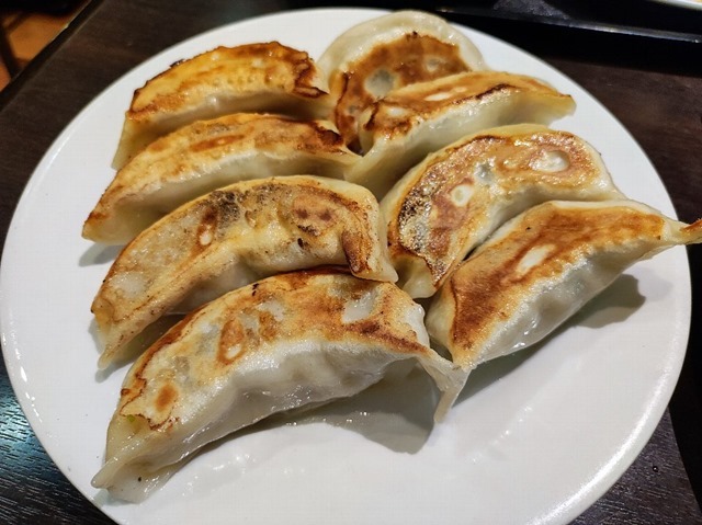 麒麟菜館の焼餃子