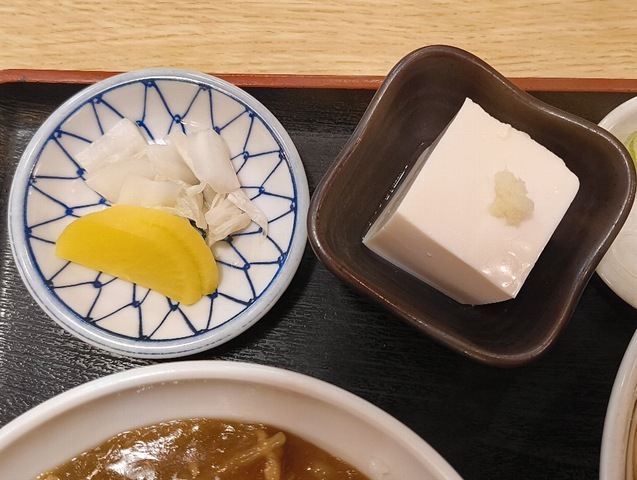 おしんこと冷奴