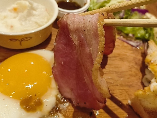 厚切りベーコン