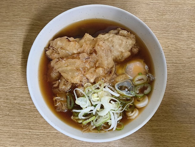かき天＋玉ねぎ天＋生たまご＋太そば（小盛）
